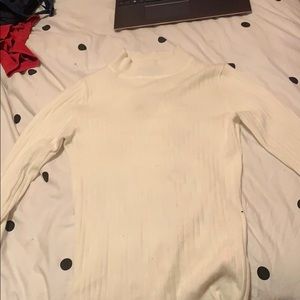 Long sleeve knitted shirt